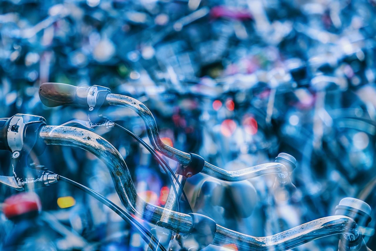 découvrez le monde des bicyclettes d'équilibre, idéales pour apprendre à faire du vélo en toute sécurité et de manière ludique. nos modèles adaptés aux enfants favorisent l'équilibre et la coordination tout en promettant des heures de plaisir en extérieur.