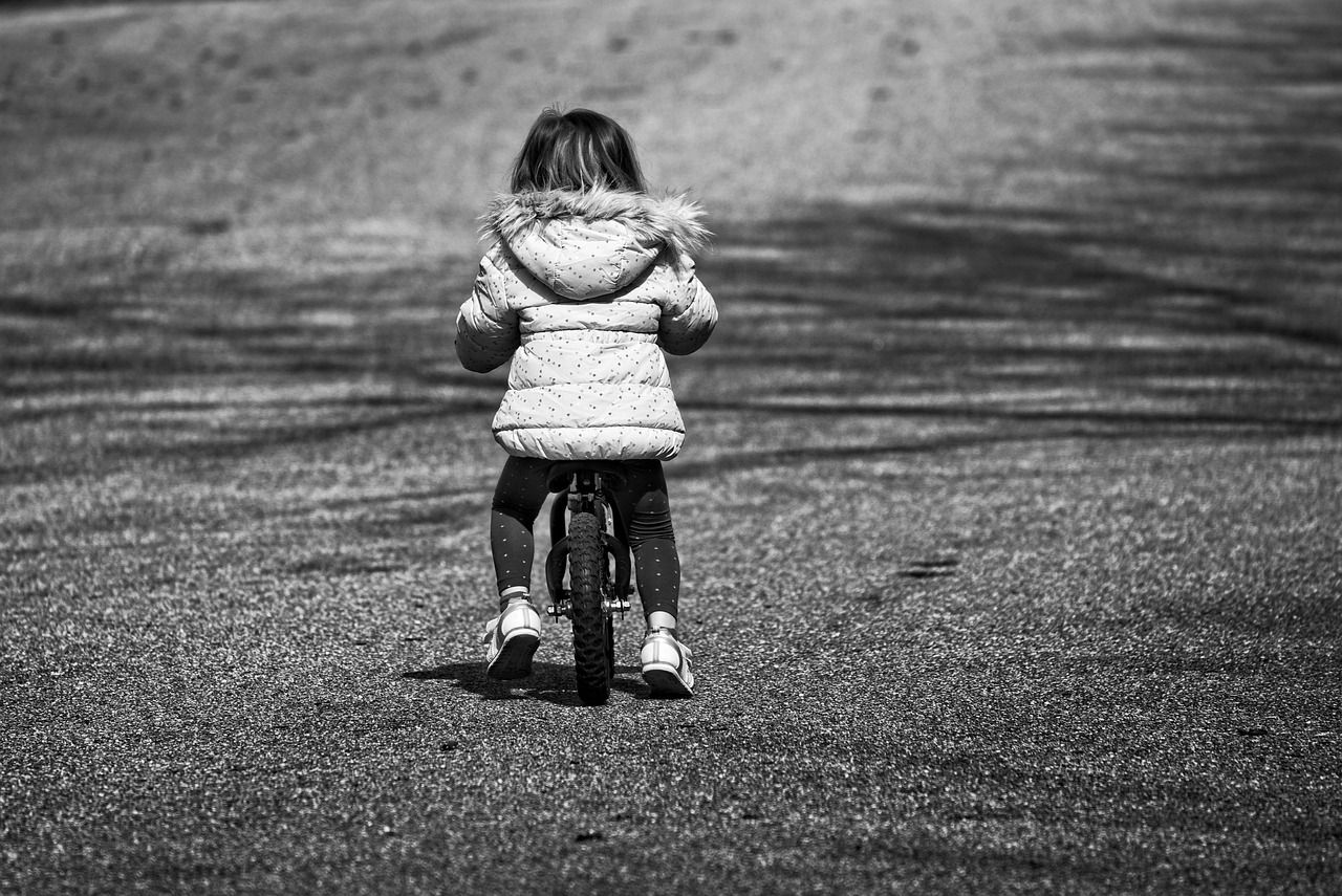 découvrez notre gamme de draisiennes pour enfants, idéales pour apprendre l'équilibre en toute sécurité et s'amuser dès le plus jeune âge.