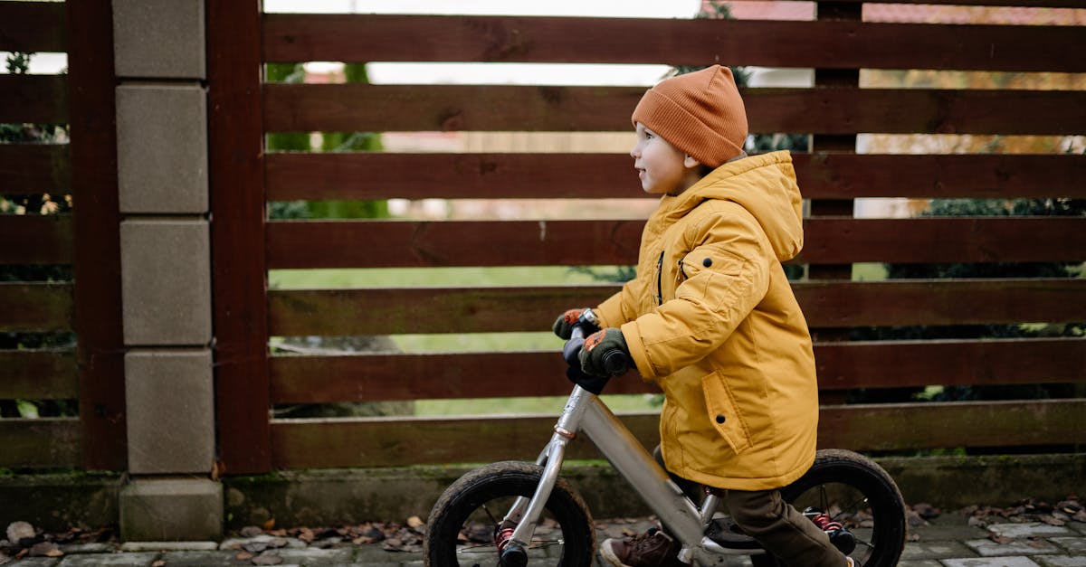 Draisienne sans pédales : un choix idéal pour initier les enfants au vélo