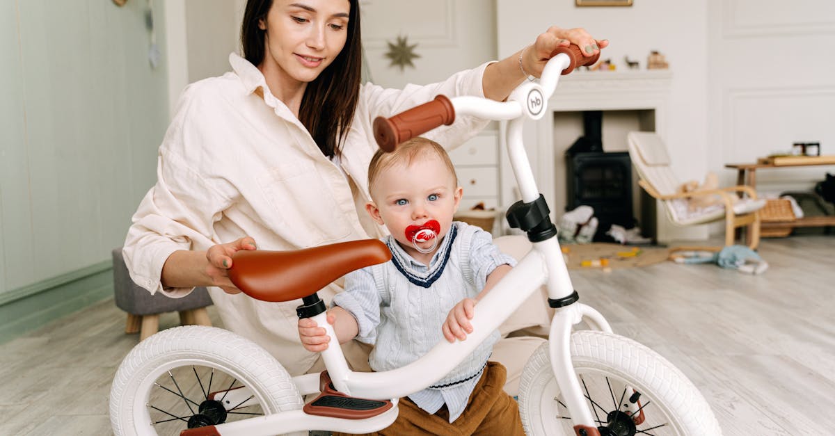 découvrez le vélo d'équilibre, un moyen idéal pour aider les enfants à développer leur coordination et leur équilibre tout en s'amusant. faciles à utiliser et sécurisés, ces vélos sans pédales sont parfaits pour les petits aventuriers en herbe.