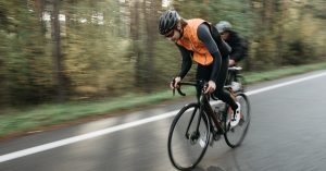 découvrez l'excitation des compétitions de balance bike, où les jeunes passionnés de vélo s'affrontent pour démontrer leur agilité et leur équilibre. rejoignez-nous pour des courses palpitantes, des performances spectaculaires et une ambiance conviviale pour toute la famille !