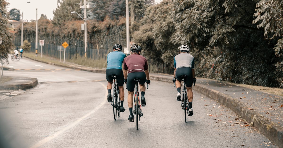 découvrez l'univers des balance bikes, des vélos sans pédales conçus pour aider les enfants à développer leur équilibre et leur coordination. idéal pour les jeunes aventuriers, ces vélos sont sûrs, amusants et favorisent l'autonomie. trouvez le modèle parfait pour accompagner votre enfant dans ses premières explorations!